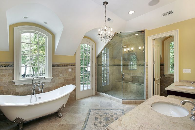 Traditional Alcove Tub